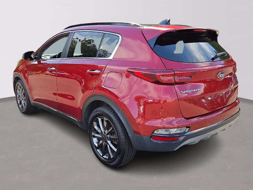 Used 2020 Kia Sportage S w/ S Premium Package AWD/4WD image 4