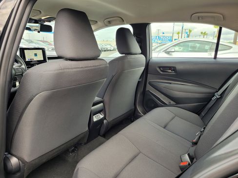 Used 2025 Toyota Corolla LE image 13