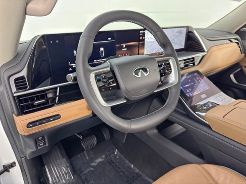 Used 2025 INFINITI QX80 Luxe w/ Cargo Package AWD/4WD image 14