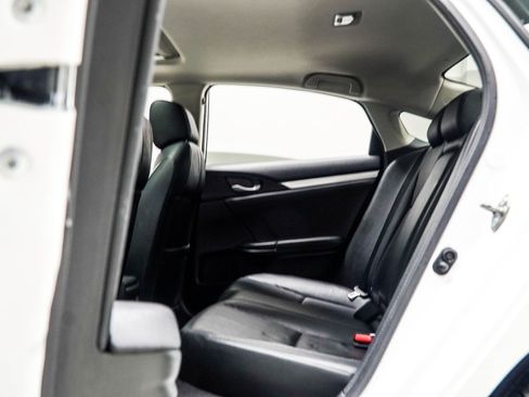 Used 2018 Honda Civic Touring image 33