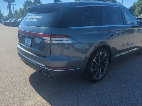 Used 2025 Lincoln Aviator Reserve w/ Equipment Group 201A AWD/4WD image 10