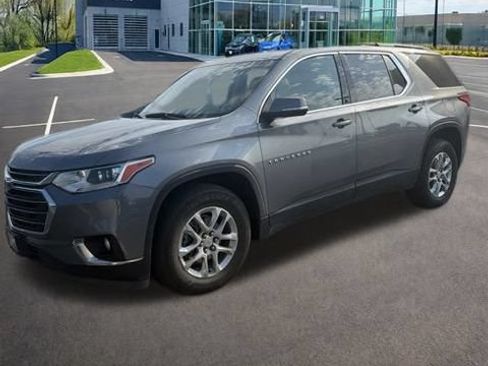 Used 2021 Chevrolet Traverse LT AWD/4WD image 6
