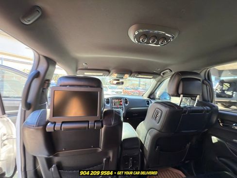 Used 2018 Dodge Durango SRT w/ Trailer Tow Group IV AWD/4WD image 42