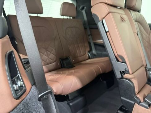 Certified 2024 BMW X7 xDrive40i w/ M Sport Package AWD/4WD image 27