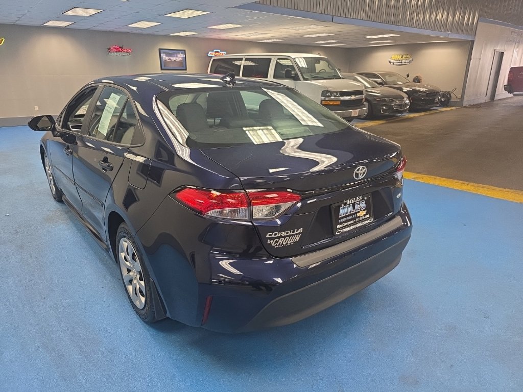 Used 2023 Toyota Corolla LE w/ Carpet Mat Package (TMS) FWD image 5