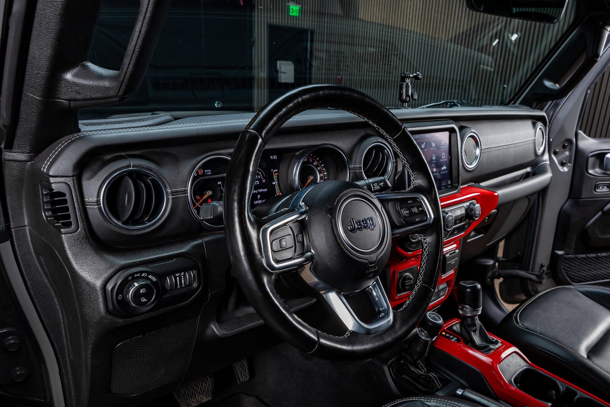 Used 2021 Jeep Gladiator Overland w/ Popular Equipment Package AWD/4WD image 14