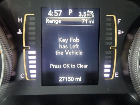 Used 2020 Jeep Cherokee Latitude Plus FWD image 26