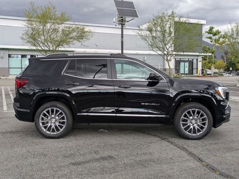 New 2026 GMC Terrain Denali w/ LPO, Black Badging Package AWD/4WD image 2
