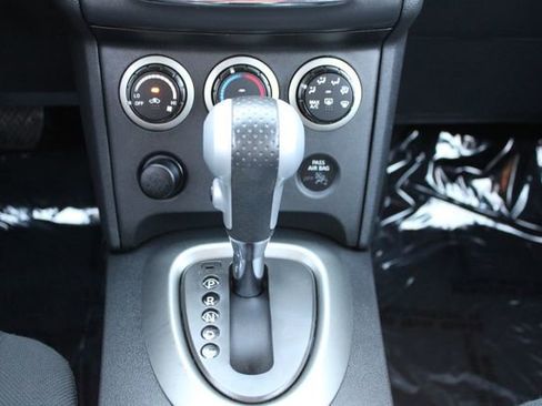 Used 2015 Nissan Rogue S image 15