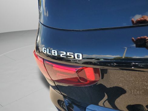 Certified 2026 Mercedes-Benz GLB 250 image 33