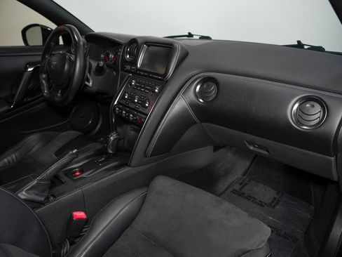 Used 2014 Nissan GT-R Premium AWD/4WD image 29
