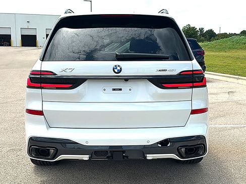 New 2027 BMW X7 xDrive40i w/ M Sport Package AWD/4WD image 7