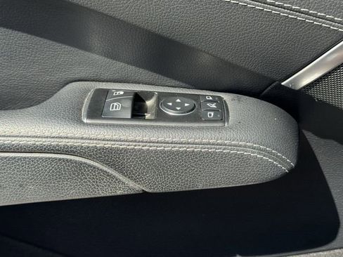 Used 2015 Mercedes-Benz SL 400 image 24