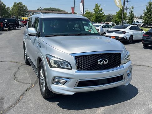 Used 2015 INFINITI QX80 4WD w/ Driver's Assistance Package image 5