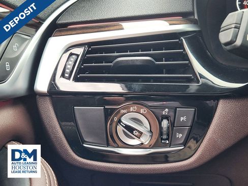 Used 2023 BMW 540i w/ M Sport Package image 28