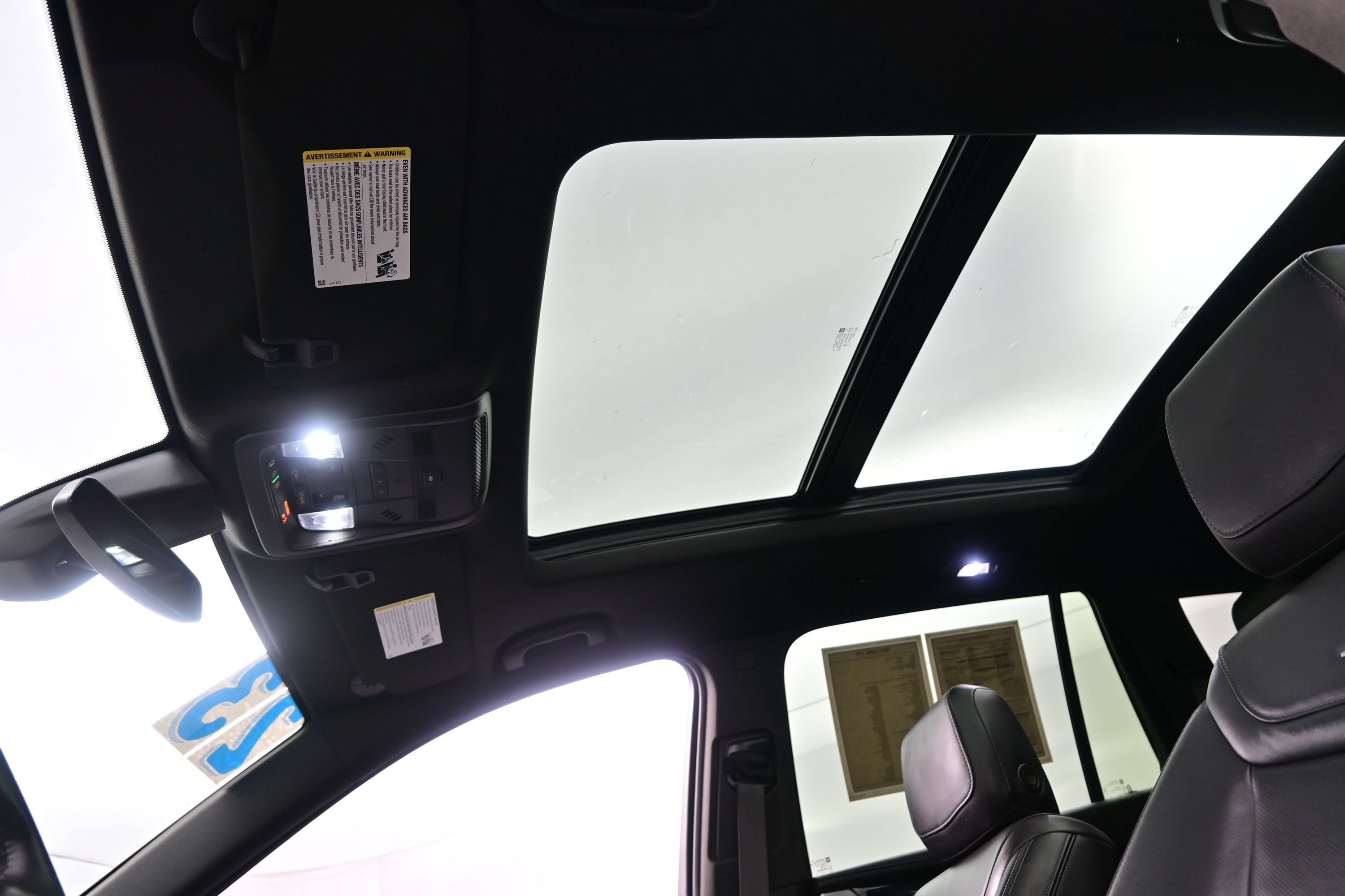 Used 2023 Cadillac XT6 Premium Luxury FWD image 18