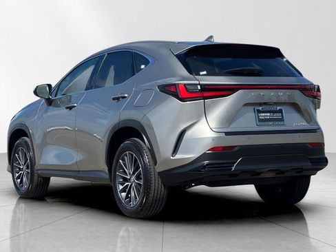 Certified 2025 Lexus NX 250 FWD image 4
