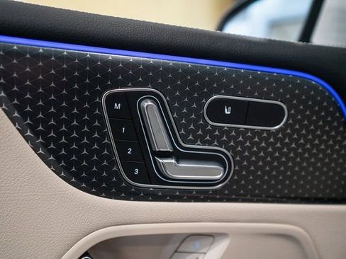 Certified 2025 Mercedes-Benz GLB 250 GLB 250 image 18