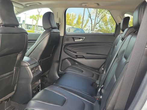 Used 2022 Ford Edge Titanium AWD/4WD image 14