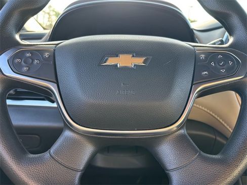 Used 2023 Chevrolet Traverse LS w/ Safety Package image 33