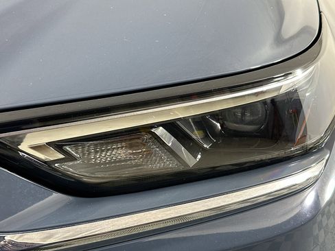 Used 2024 Toyota Grand Highlander Limited image 9