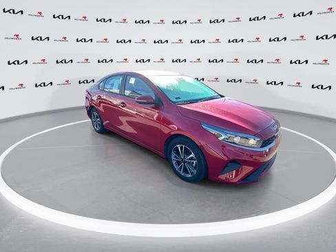 Certified 2024 Kia Forte LXS w/ LXS Technology Package image 2