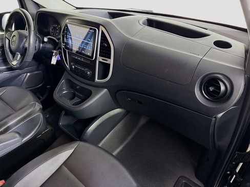 Used 2020 Mercedes-Benz Metris Passenger w/ Premium Safety Package image 27