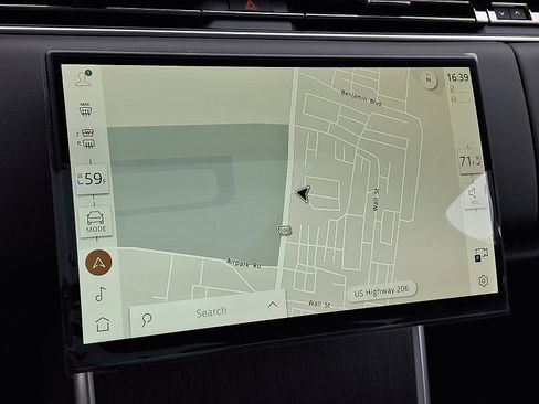 New 2025 Land Rover Range Rover SE image 16