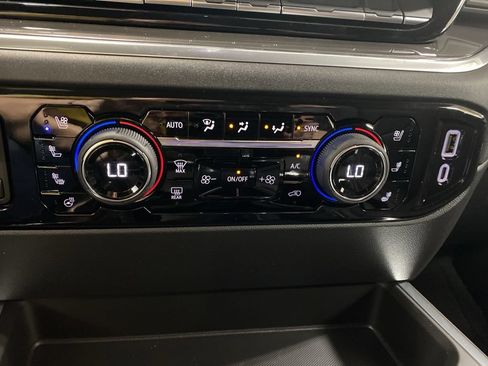 New 2026 Chevrolet Silverado 1500 High Country w/ High Country Premium Package AWD/4WD image 41