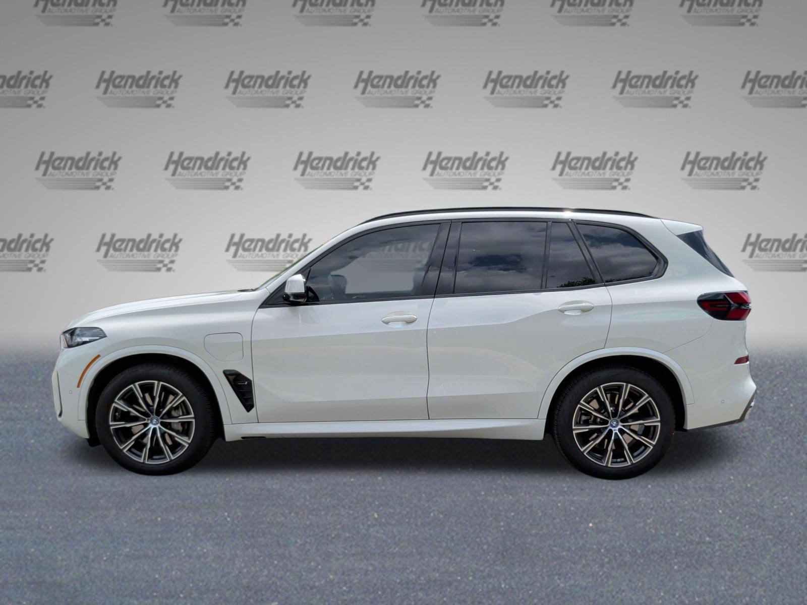 Certified 2024 BMW X5 xDrive50e w/ M Sport Package AWD/4WD image 10