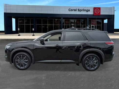 New 2026 Nissan Pathfinder SL w/ SL Premium Package FWD image 2