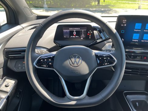 Certified 2023 Volkswagen ID.4 Pro S AWD/4WD image 12