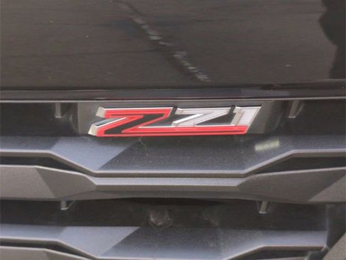 Used 2023 Chevrolet Colorado Z71 w/ Safety Package image 30