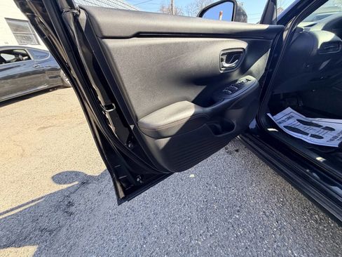 Used 2024 Honda HR-V Sport image 28