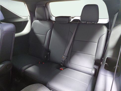 Used 2026 Chevrolet Traverse LT AWD/4WD image 20