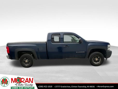 Used 2010 Chevrolet Silverado 1500 W/T w/ LS Package image 7