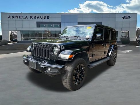 Used 2021 Jeep Wrangler Unlimited Sahara AWD/4WD image 3