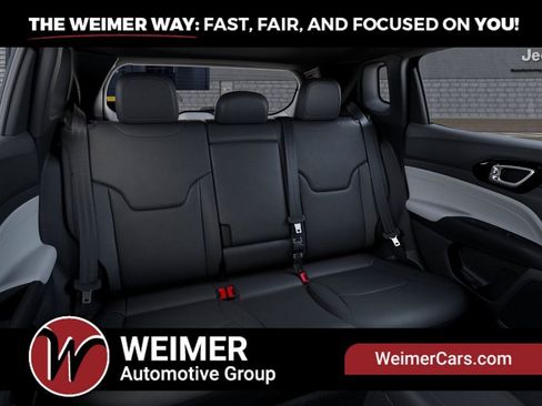 Used 2025 Jeep Compass Limited w/ Sun & Sound Group AWD/4WD image 15