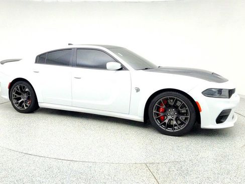 Used 2022 Dodge Charger SRT Hellcat w/ Harman/Kardon Audio Group image 3