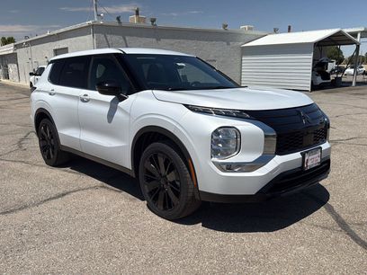 New 2026 Mitsubishi Outlander LE
