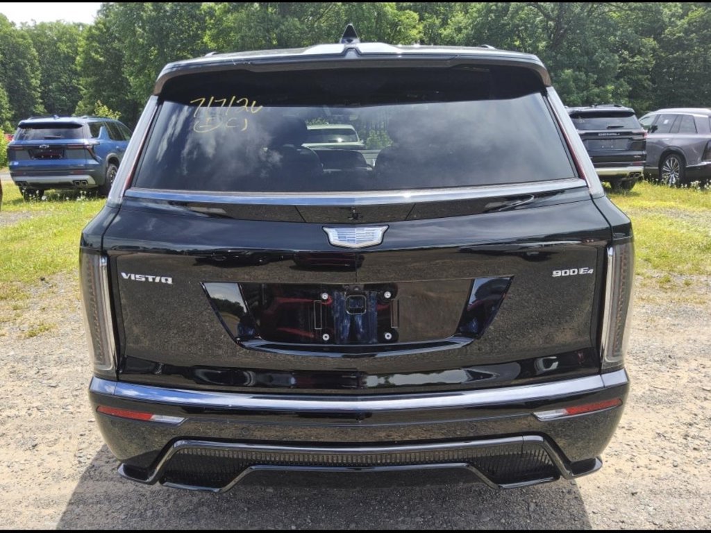Used 2026 Cadillac Vistiq Platinum AWD/4WD image 8