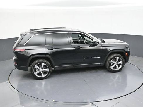 Used 2026 Jeep Grand Cherokee Limited w/ Luxury Tech Group II AWD/4WD image 64