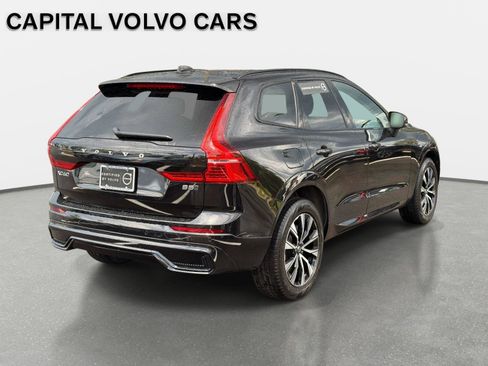 Certified 2025 Volvo XC60 B5 Core AWD/4WD image 5