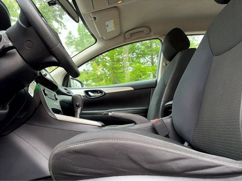 Used 2019 Nissan Sentra S FWD image 7