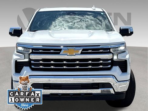 Used 2022 Chevrolet Silverado 1500 LTZ w/ LTZ Premium Package AWD/4WD image 2