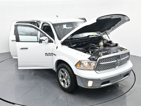 Used 2018 RAM 1500 Laramie image 38