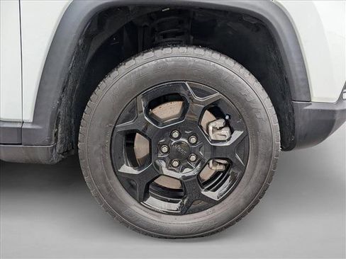 Used 2023 Jeep Compass Trailhawk w/ Trailhawk Elite Group image 27