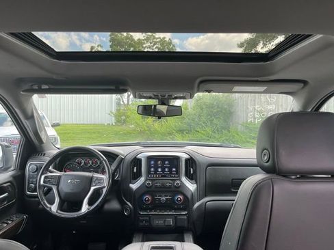 Used 2020 Chevrolet Silverado 1500 LT Trail Boss AWD/4WD image 29