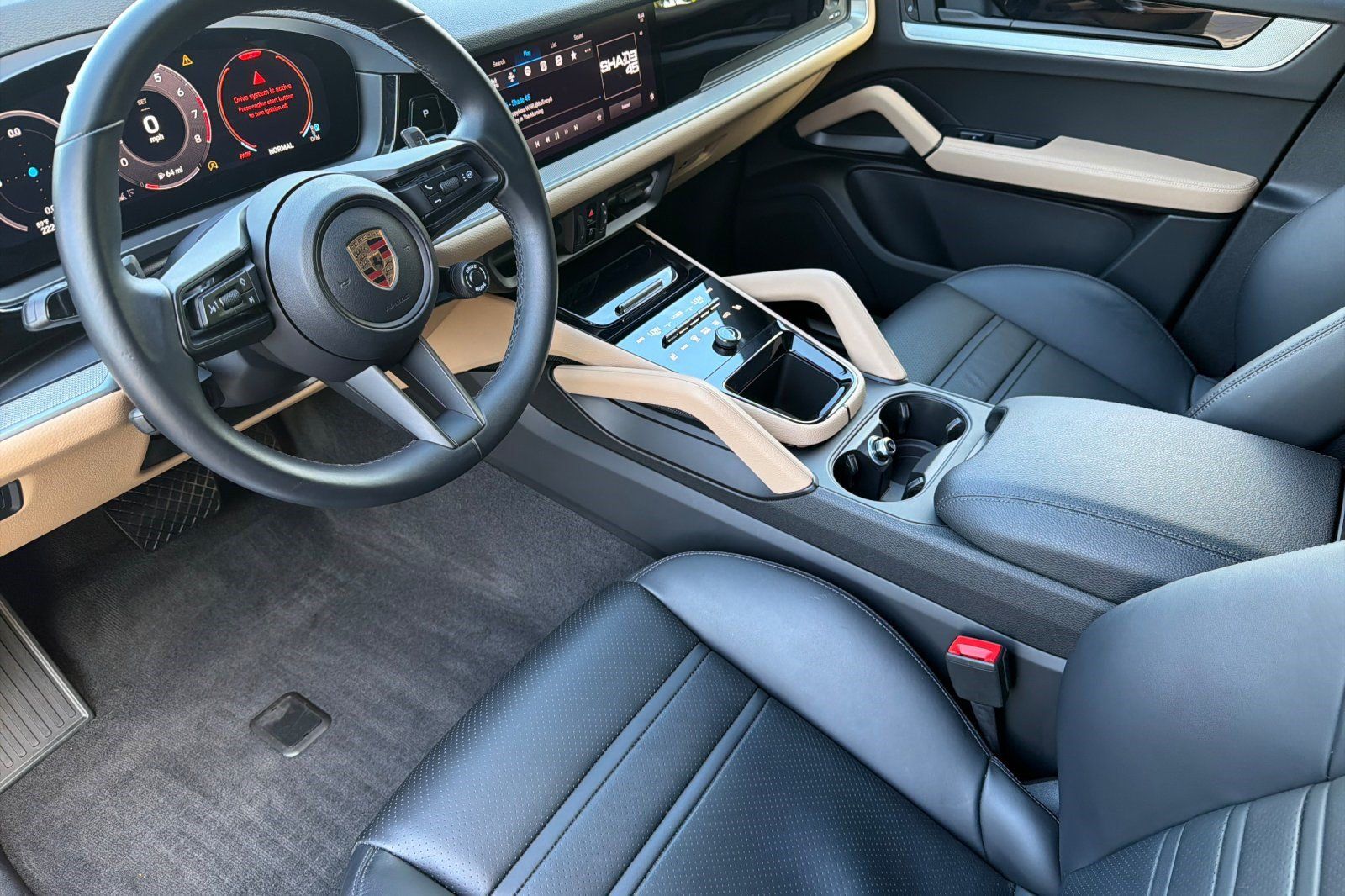 Used 2024 Porsche Cayenne Coupe AWD/4WD image 11