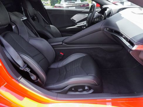 Used 2025 Chevrolet Corvette Stingray Preferred Cpe w/ Z51 Performance Package RWD image 22